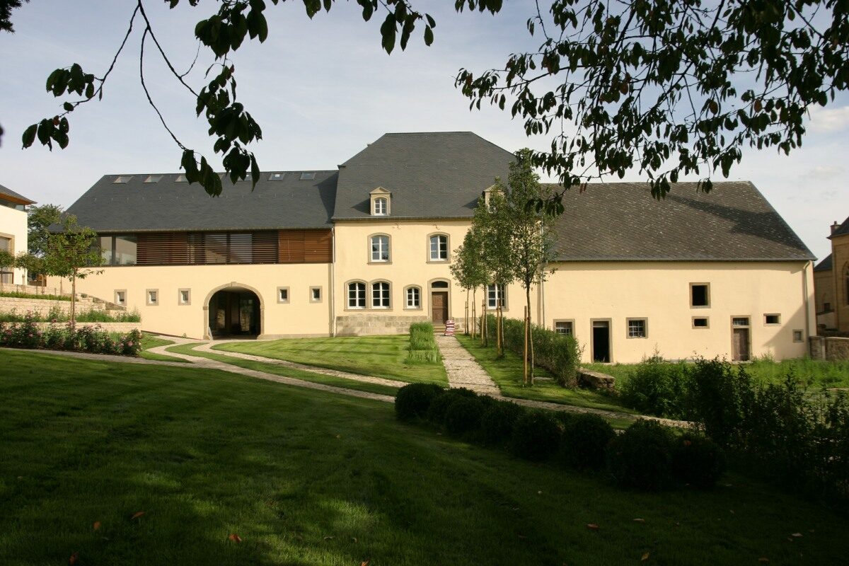 Restauration, rénovation et transformation d’une ferme 18e s. classée S&MN — image 3 sur 16